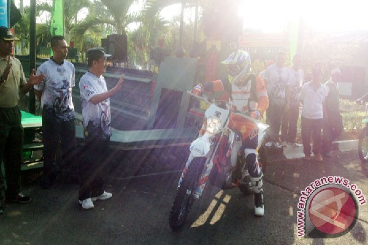 Pj Walikota Metro lepas peserta "Gatam Enduro Trail"