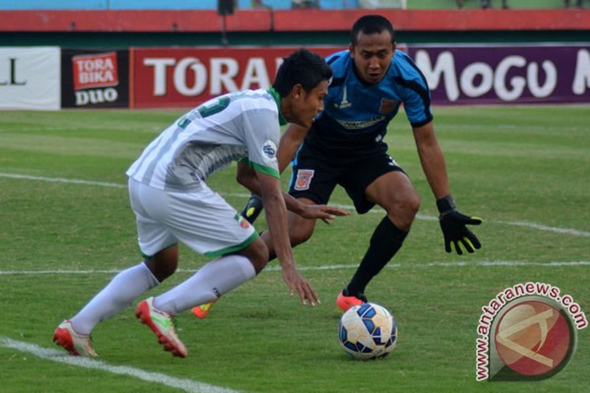 Surabaya United kalahkan Borneo FC 3-1