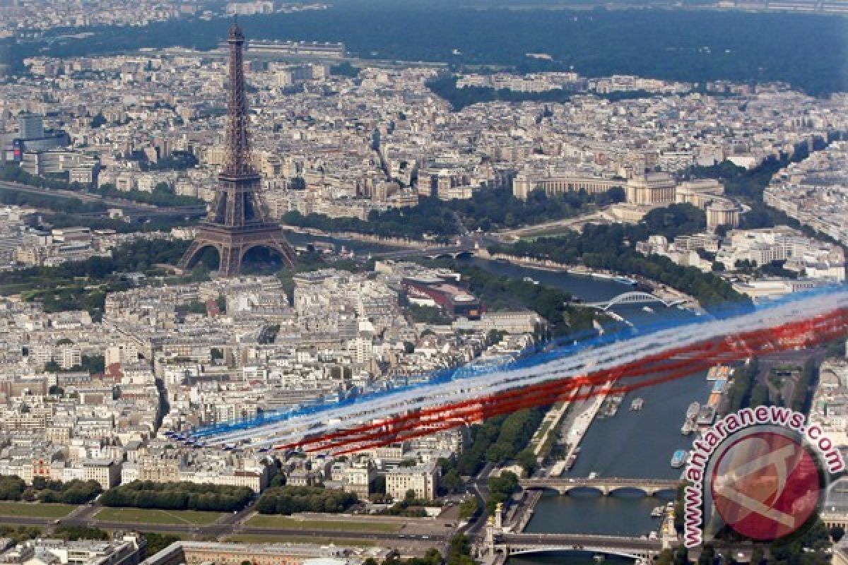 Onggokan besi tua ''Eiffel'' hiasi lokasi COP 21