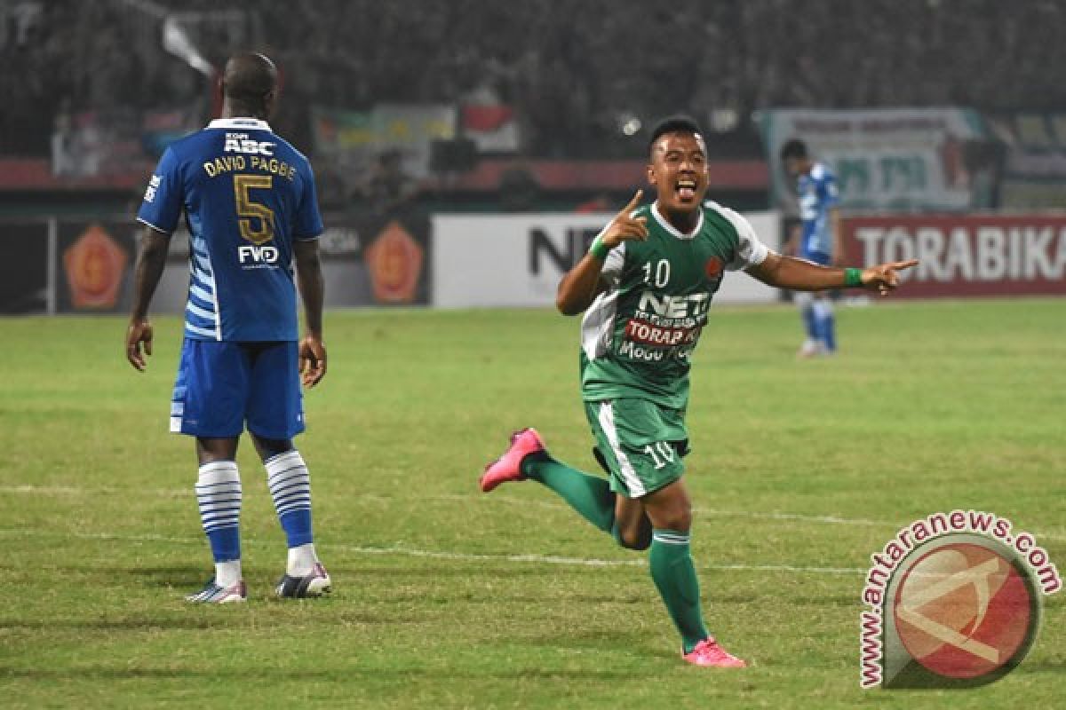 PS TNI kalahkan Persib 2-0