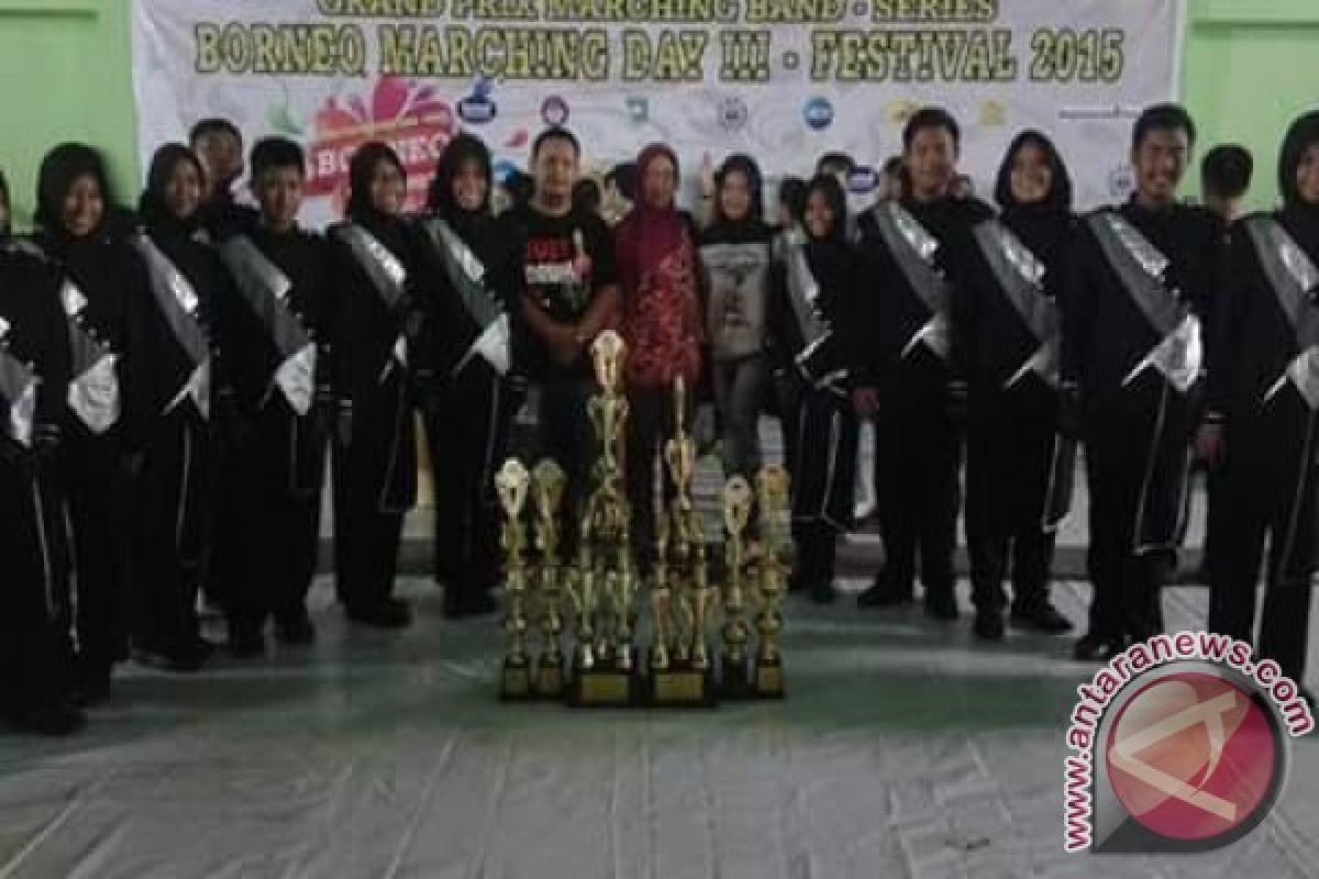 Gita Muara Teweh Juara Umum Borneo Marching 