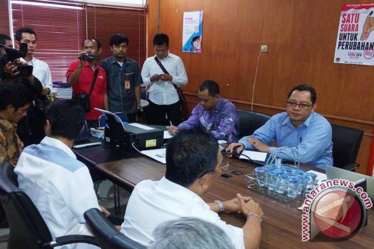 KPU Sumsel turunkan tim periksa DPT ganda 