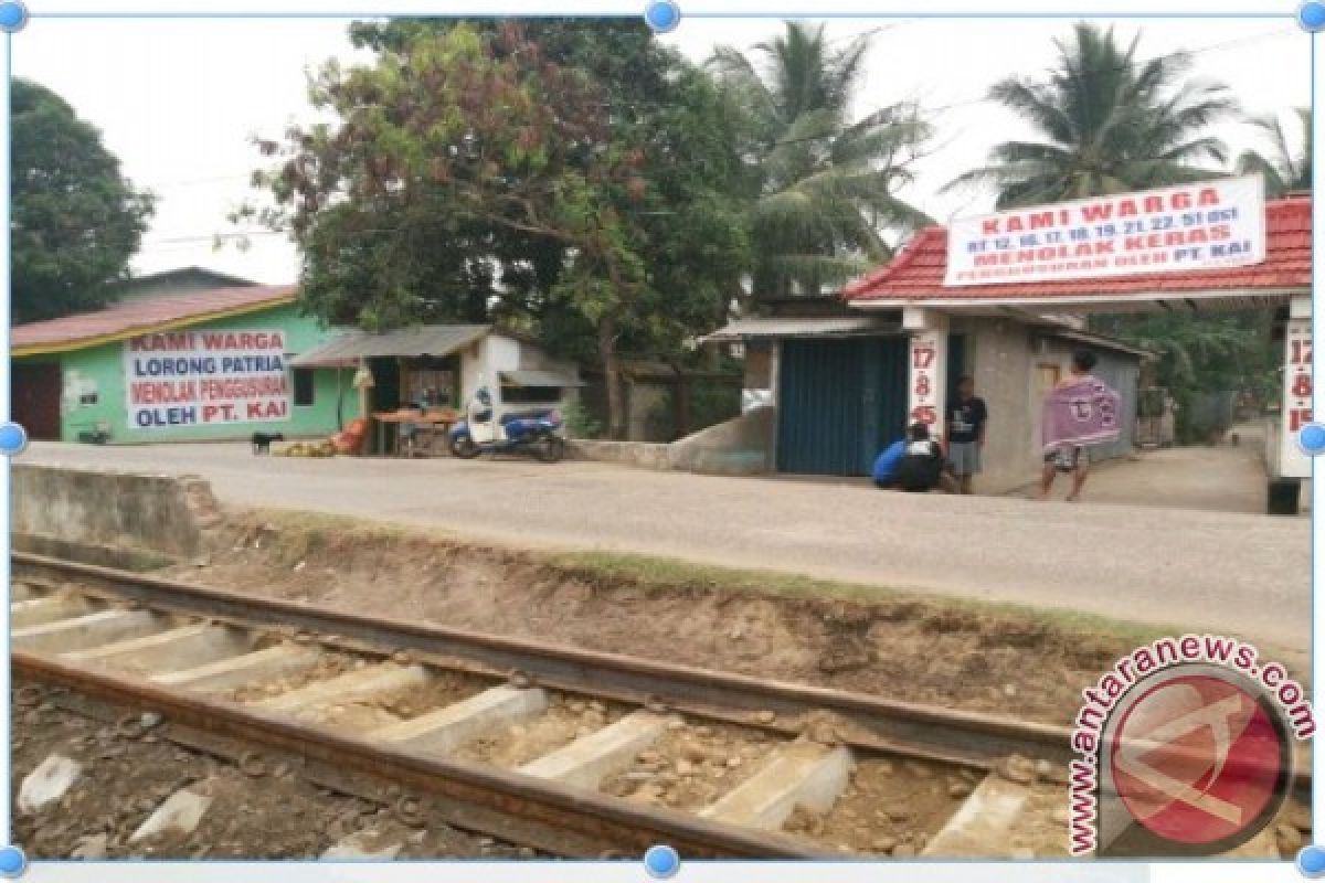 Ribuan warga Kertapati Palembang tolak digusur PTKAI