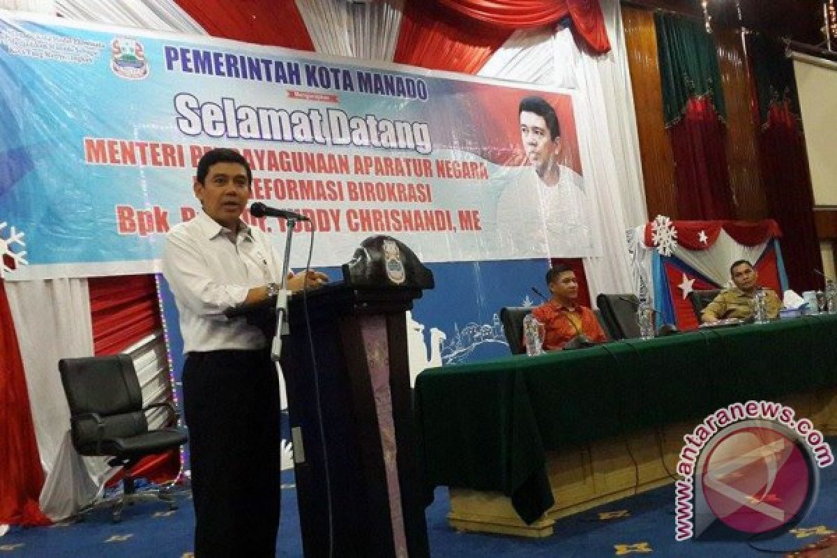 Menpan Imbau ASN Manado wujudkan revolusi mental 