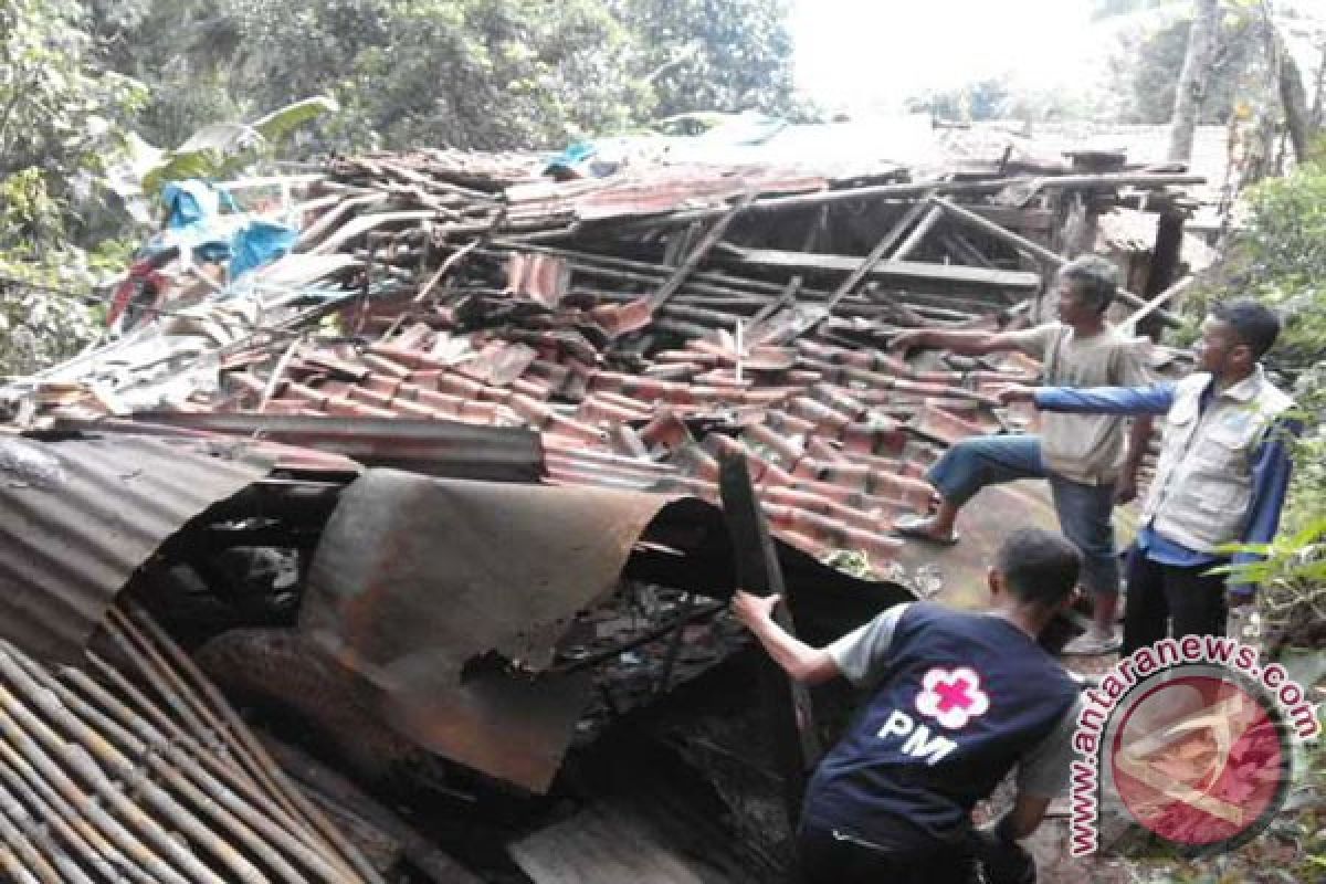 Waduh, Tiga Kecamatan Sukabumi Diterjang Puting Beliung