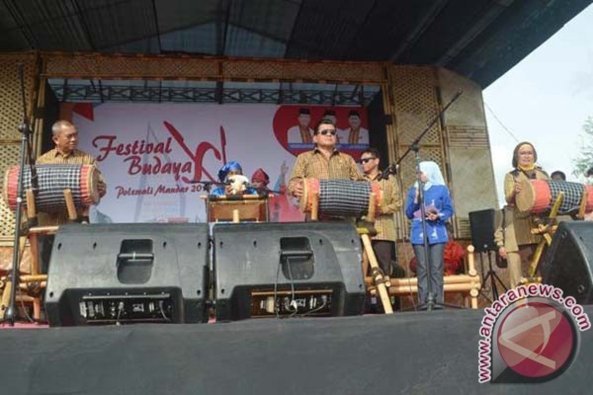 Gubernur Sulbar buka festival budaya XI di Polman 