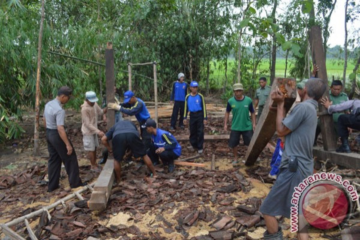 BPBD Madiun Imbau Warga Waspadai Hujan dan Angin Kencang