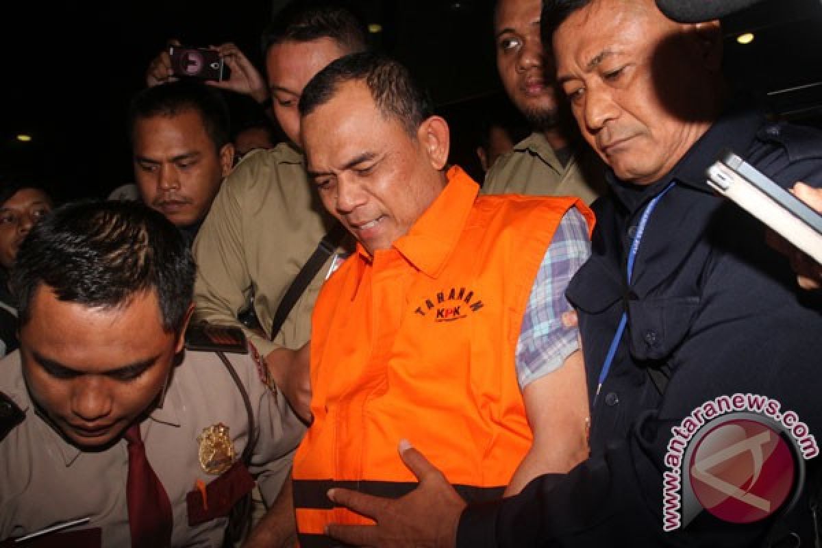 KPK tahan tiga tersangka suap DPRD Banten