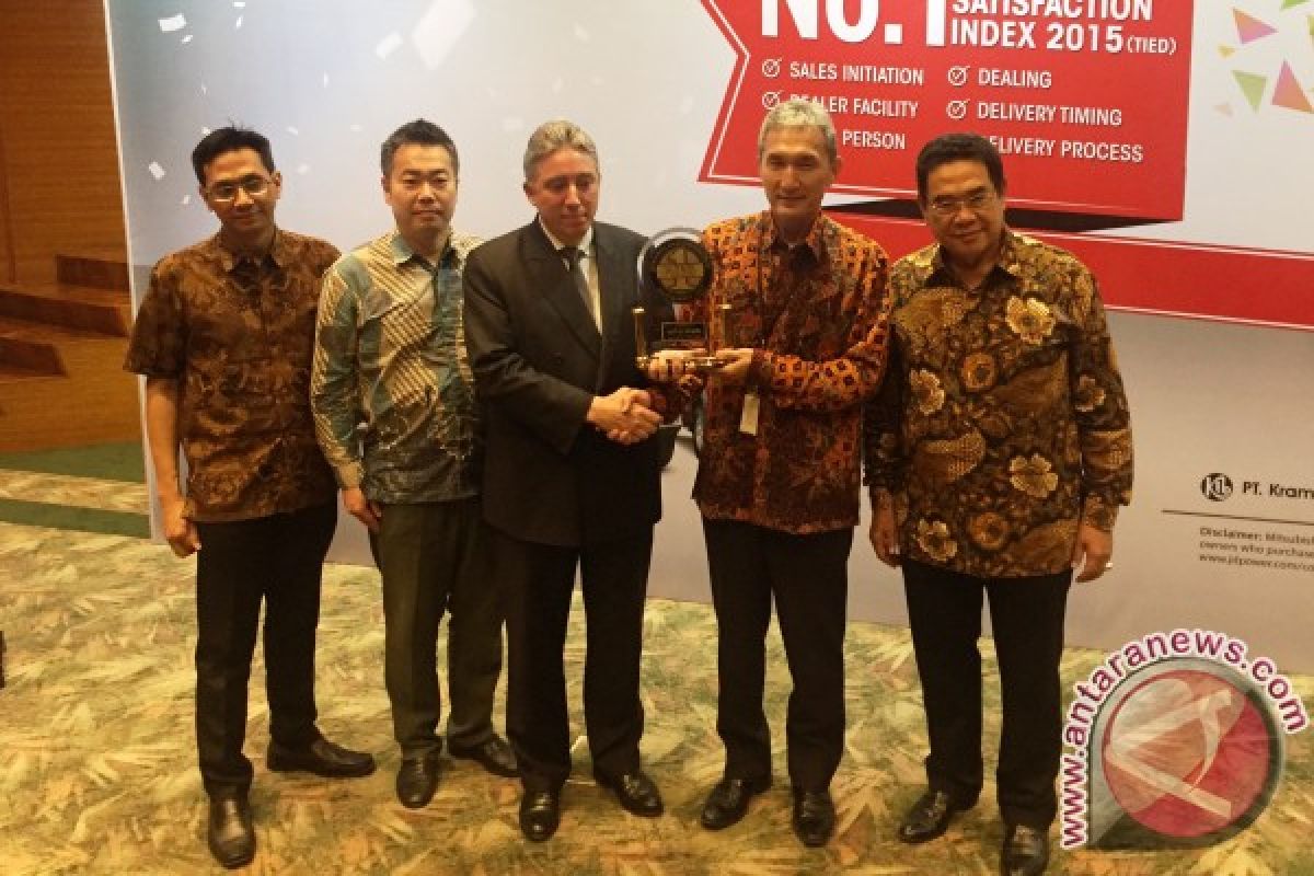 Mitsubishi sabet penghargaan kepuasan penjualan tertinggi 2015