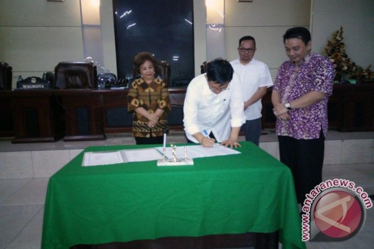 DPRD-Pemkot Manado tandatangani kesepakatan KUA-PPAS 2016
