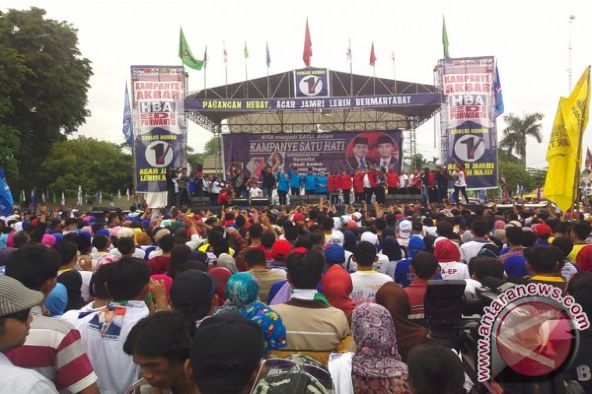 Calon Wali Kota Surabaya kampanyekan HBA-Edi