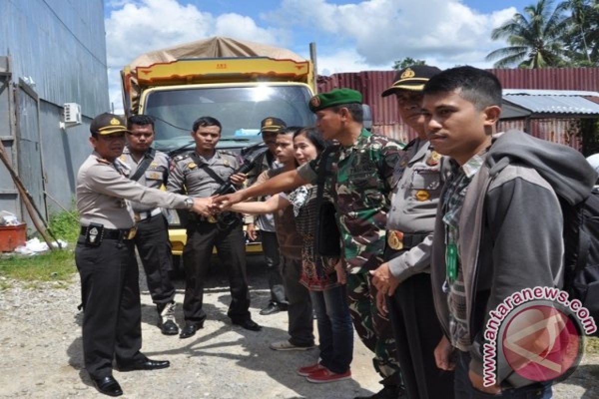 Logistik Pemilu Melawi Dikawal Aparat