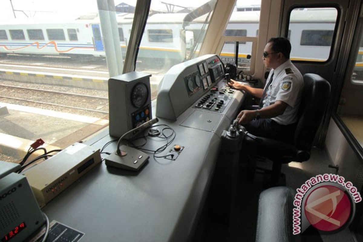 Inspeksi Jalur Kereta Api Antara News