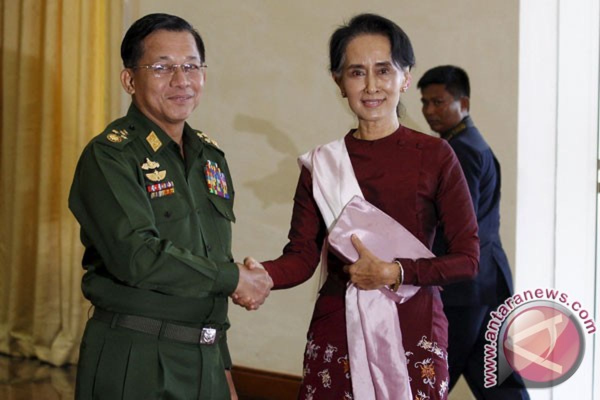 Kepada Paus, panglima militer katakan "tak ada diskriminasi agama" di Myanmar