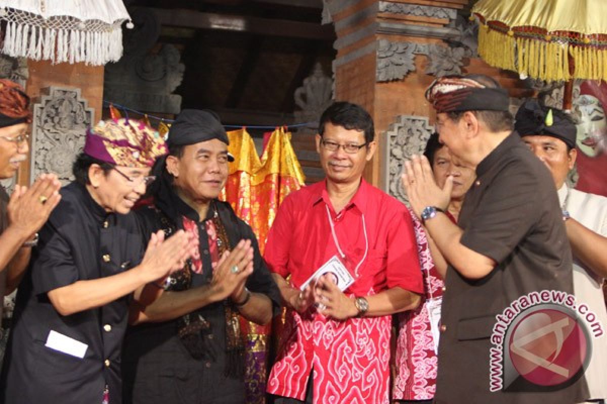 Festival Topeng Nusantara Bangkitkan Seniman Topeng