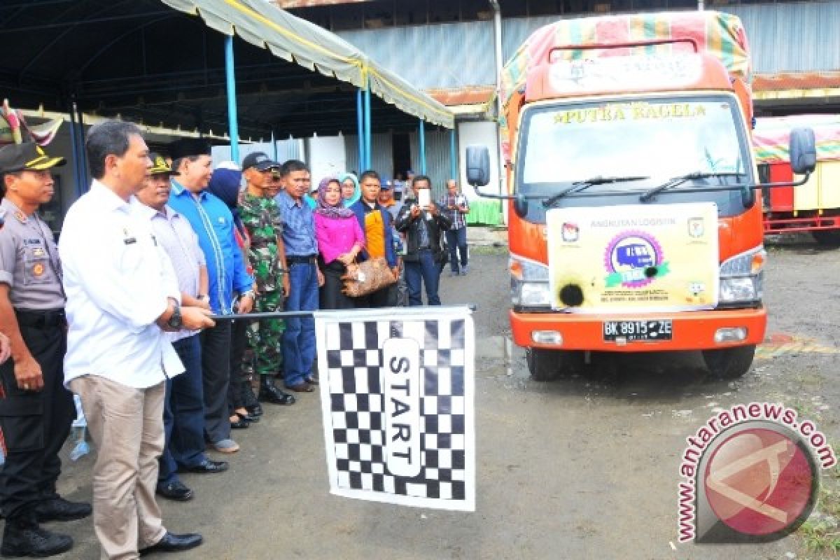 KPU Serdang Bedagai Distribusikan Logistik Pilkada 