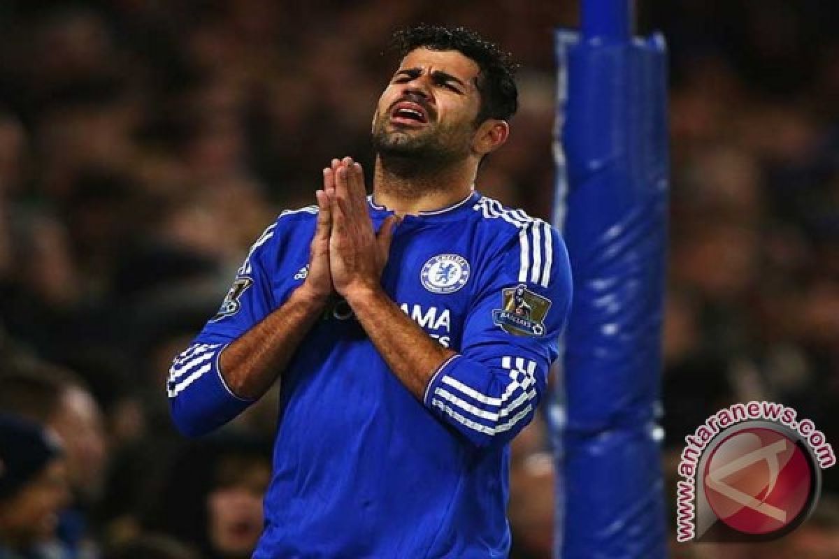 Conte pertahankan Costa