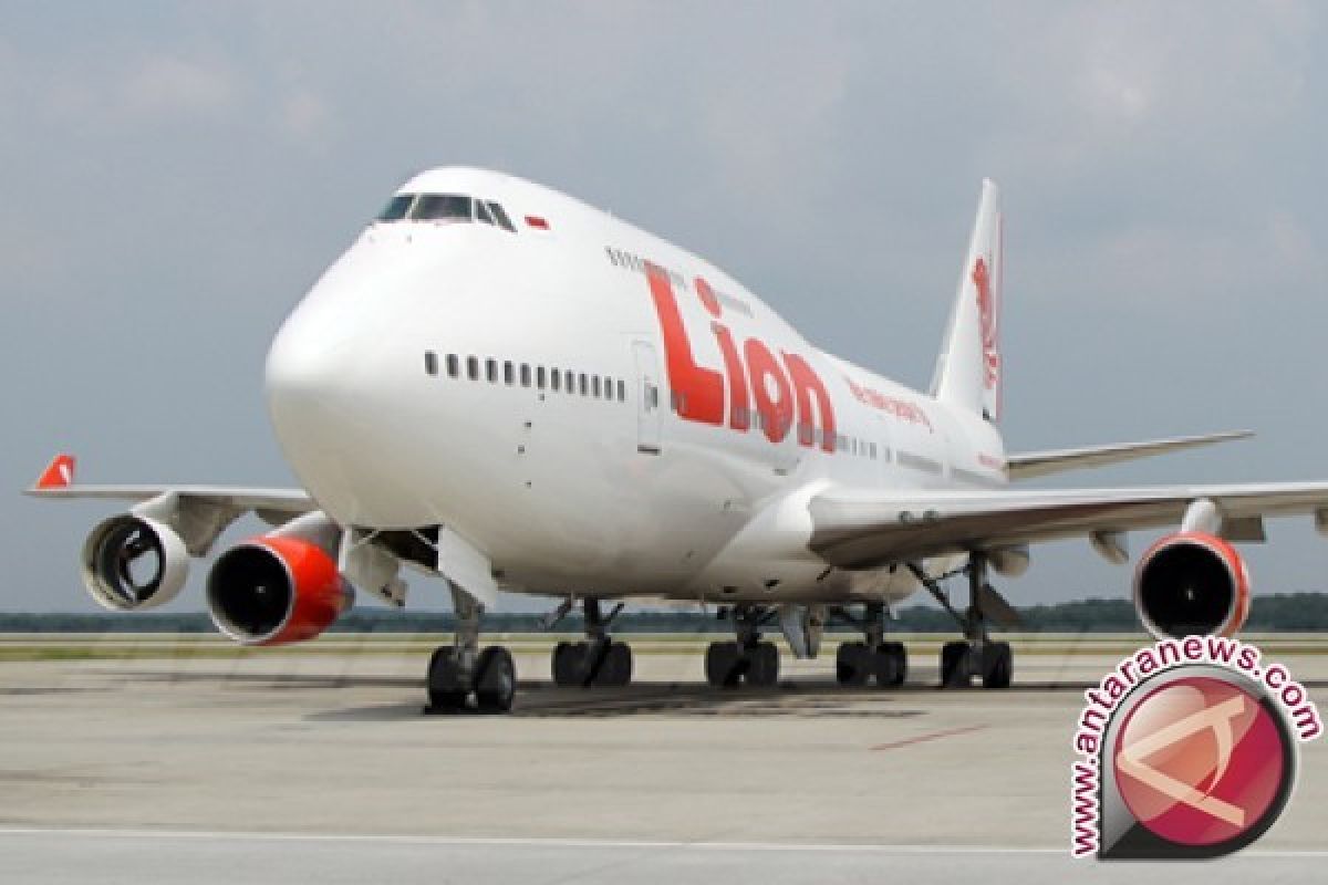 Lion beroperasi di Bandara Biak 9 Desember 