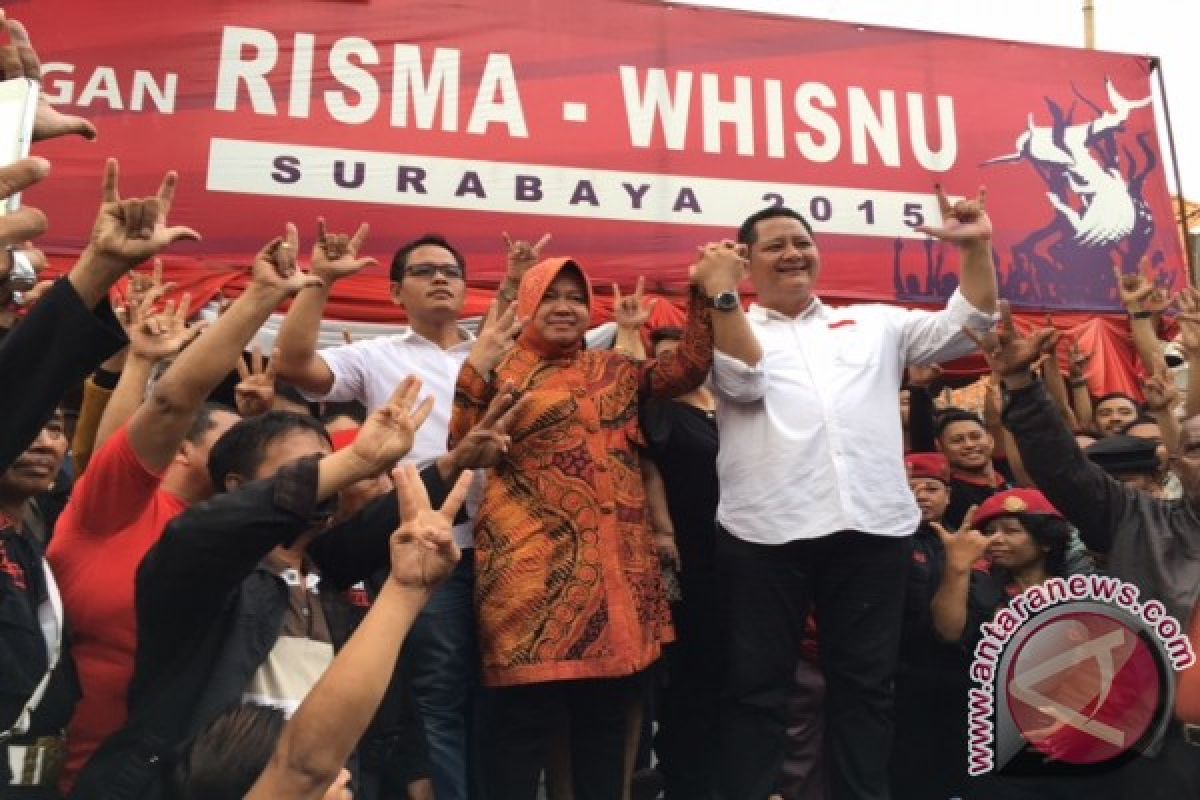 Cawali Surabaya Risma Ajak Rasiyo-Lucy tak Bermusuhan