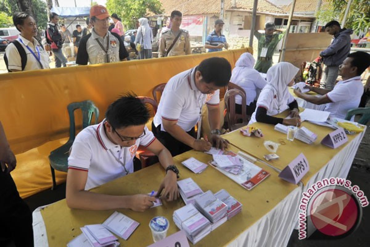 Seluruh kecamatan tuntaskan rekapitulasi Pilkada Kotawaringin Timur
