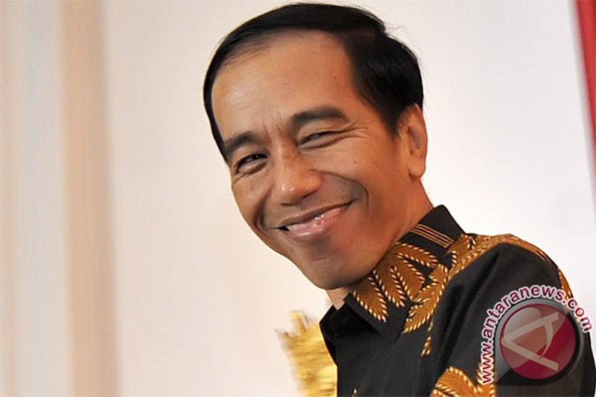 Presiden Jokowi makan bersama pelawak