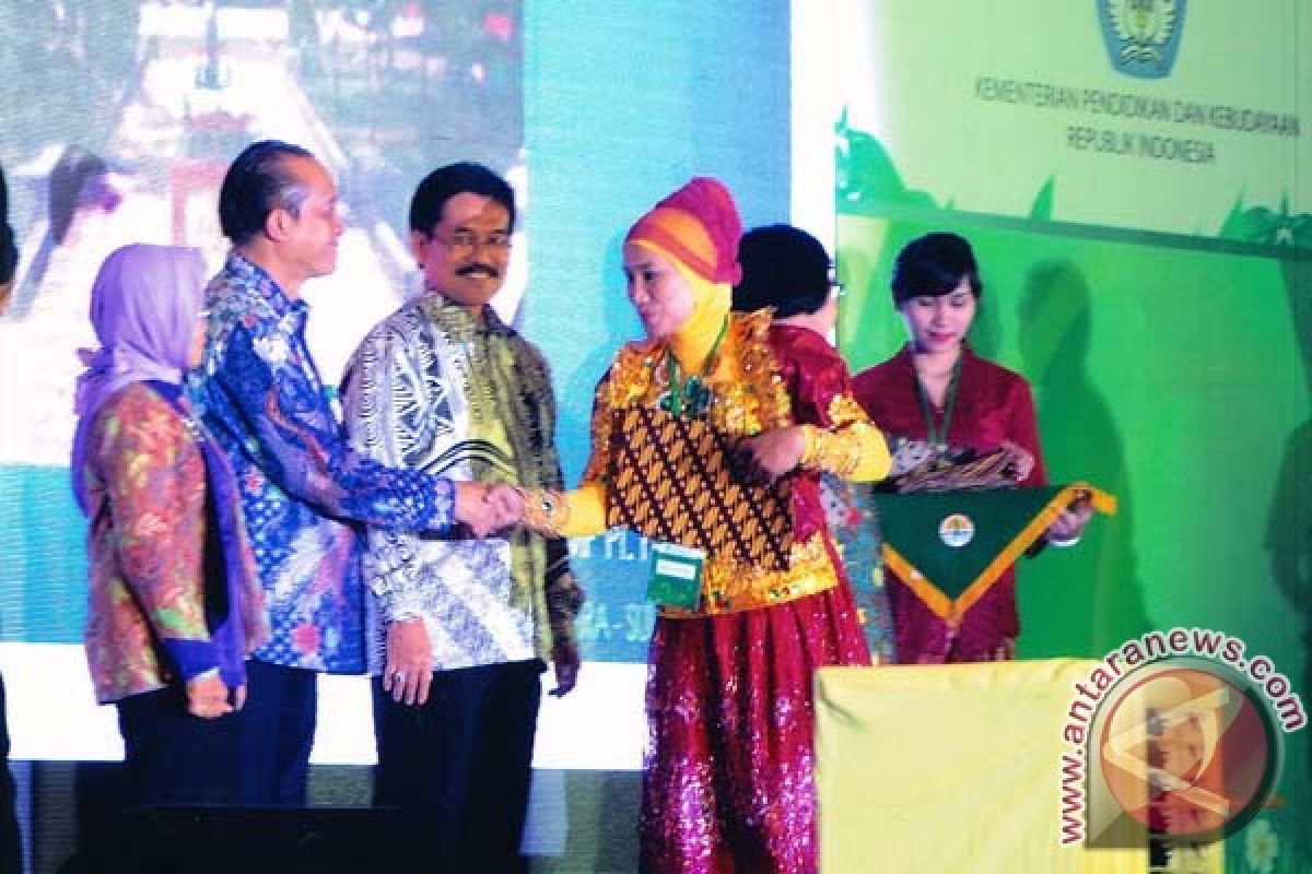 SMP Binaan Astra Agro dianugerahi Adiwiyata