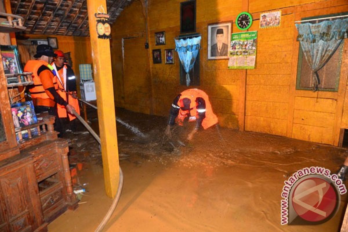 Banjir bandang kedua terjang ratusan rumah di Kudus