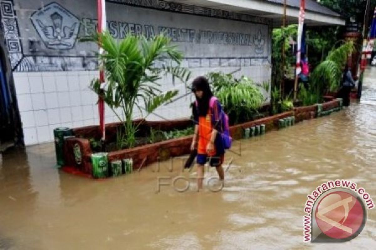 Tiga sekolah di Matra diliburkan akibat banjir 