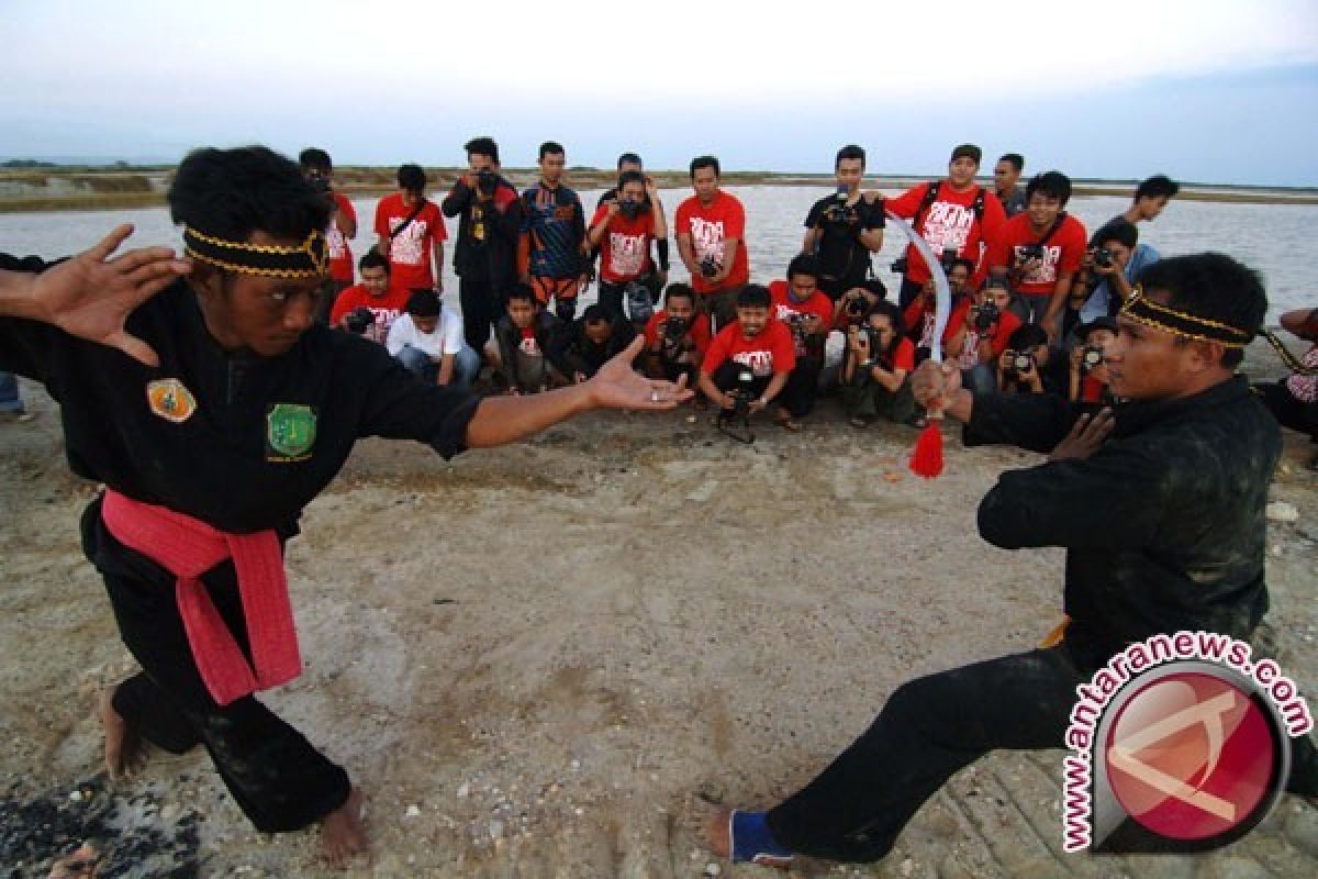  Pesilat tewas tertikam keris saat unjuk kebolehan