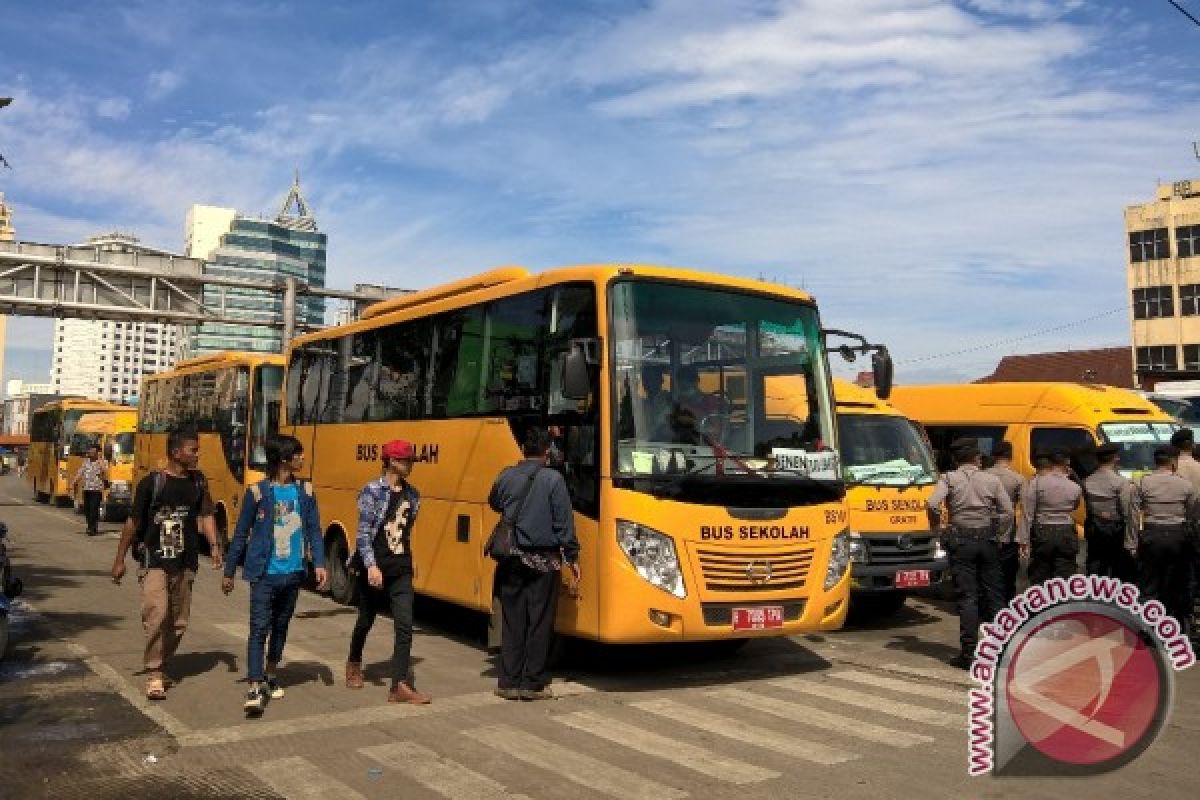 Kemenhub sudah bagikan 180 bus sekolah