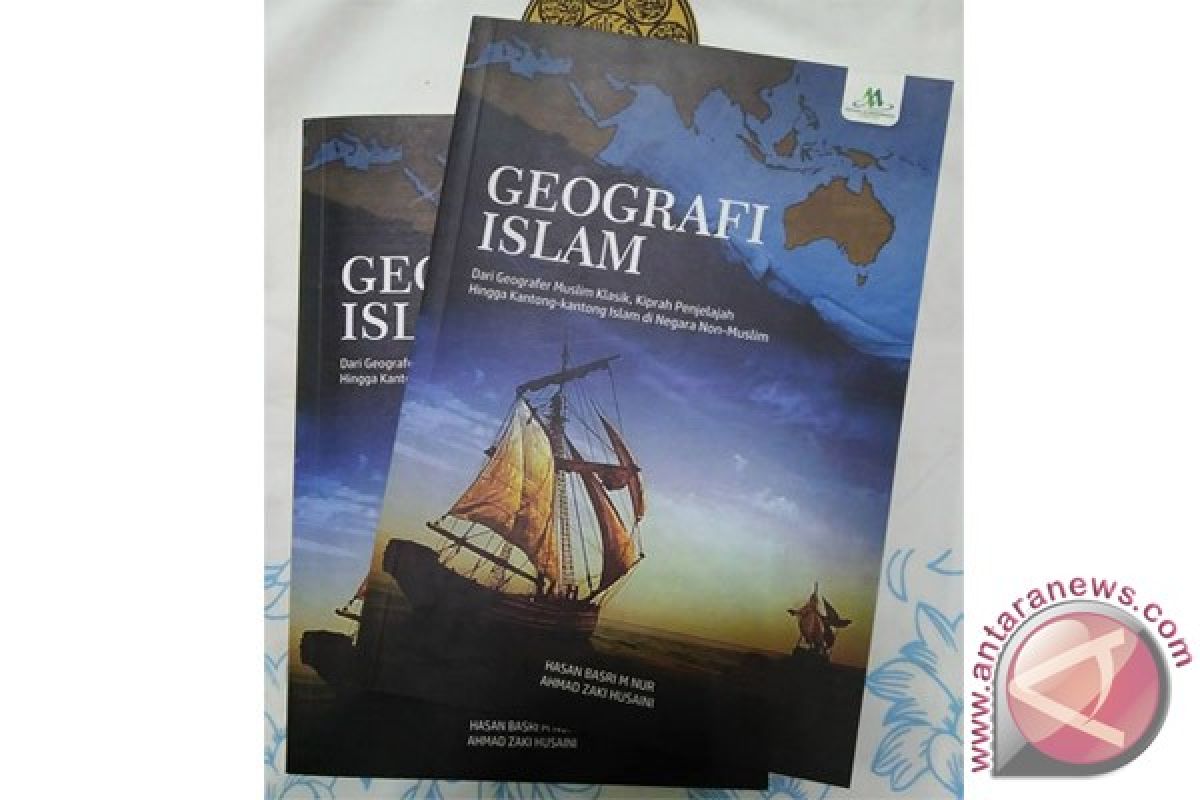 Mahasiswa UIN Luncurkan Buku Geografi Islam