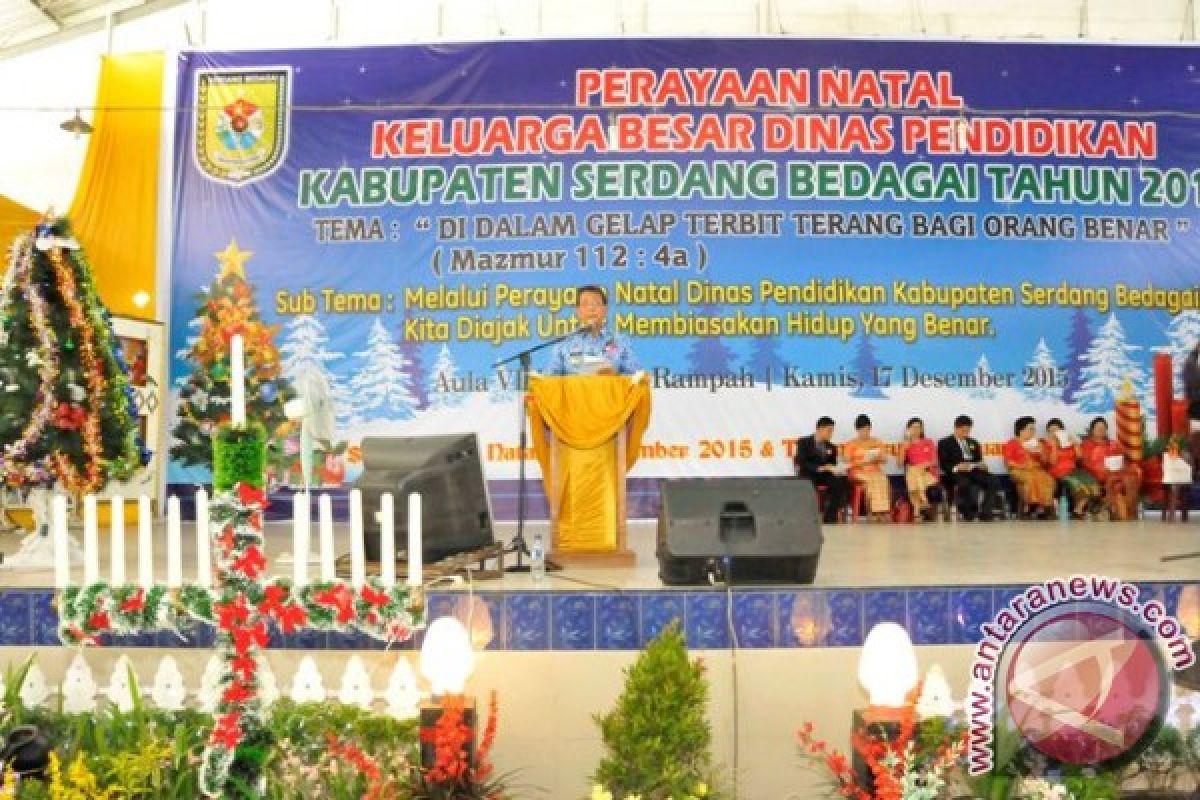 Perayaan Natal Disdik Sergai