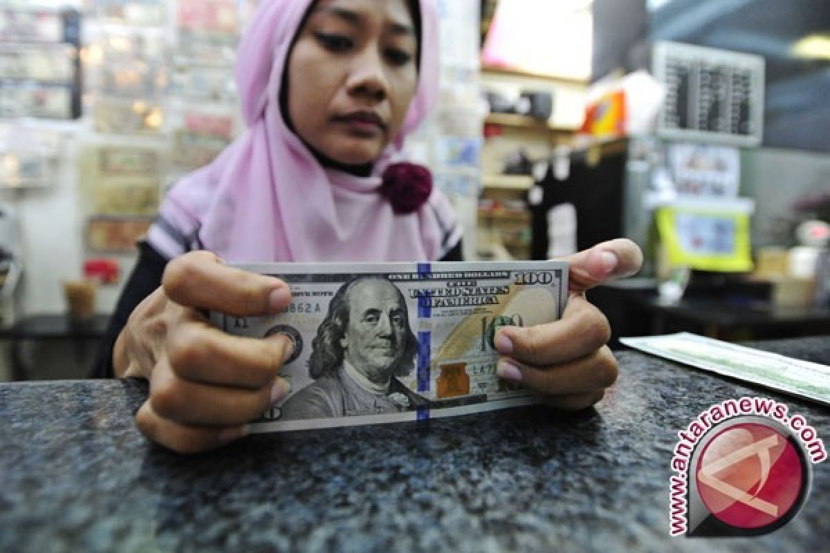 Kurs Dolar AS melemah tertekan data ekonomi suram