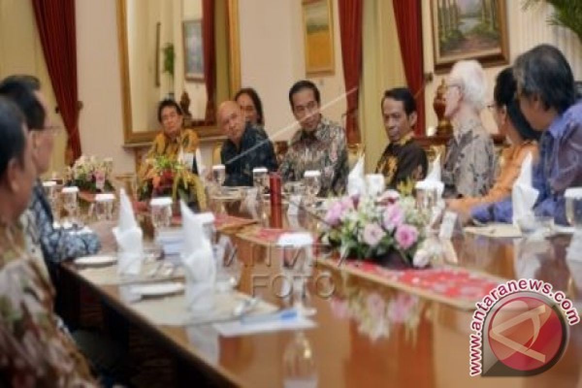 Presiden Makan Siang Bersama Cendikiawan dan Budayawan