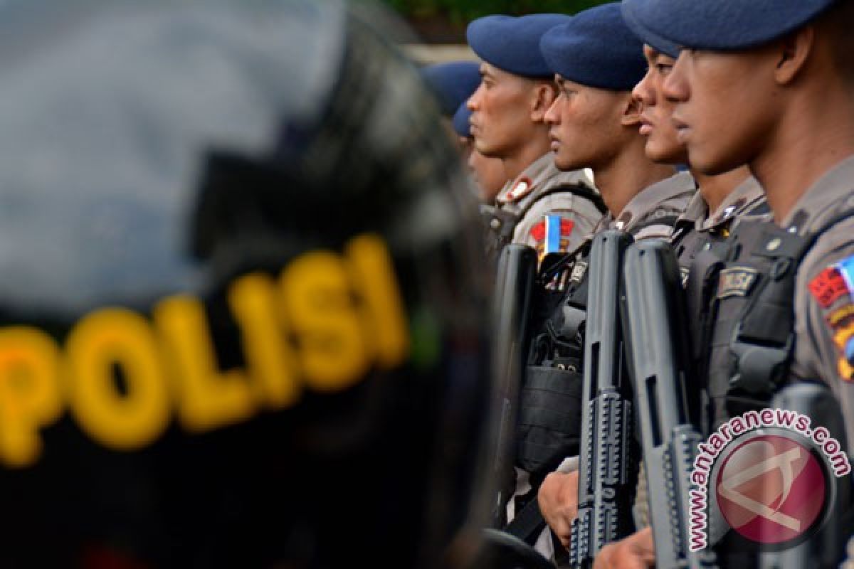 Jakarta police intensifies security at embassies on NYE