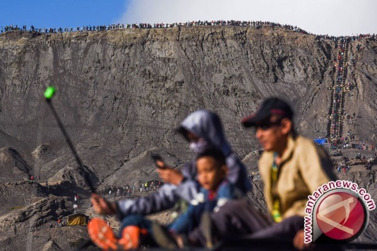 Abu Gunung Bromo Bisa Jadi Oleh-Oleh Wisatawan