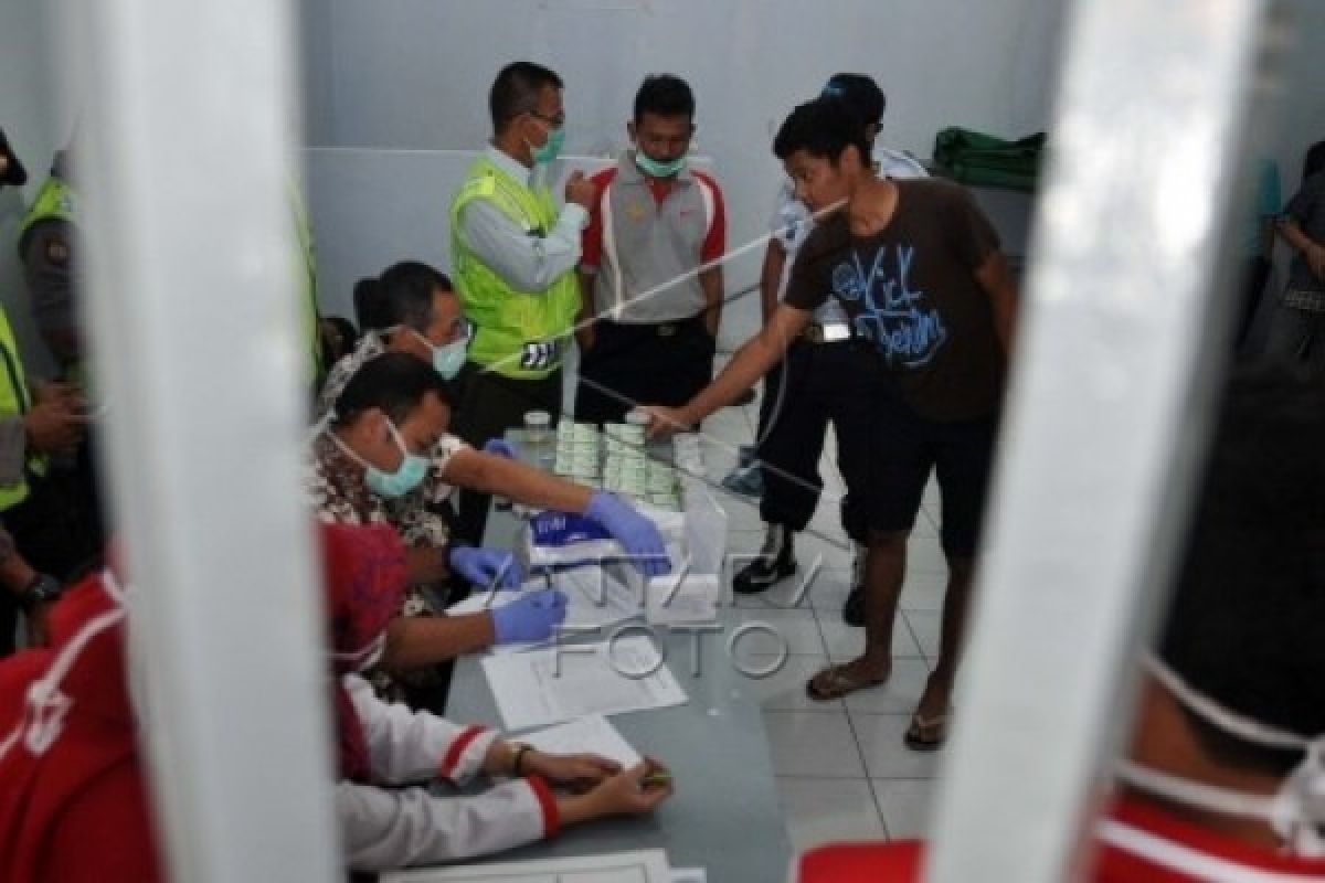 Razia Rutan, Tim Gabungan Temukan Sajam dan Obat-obatan