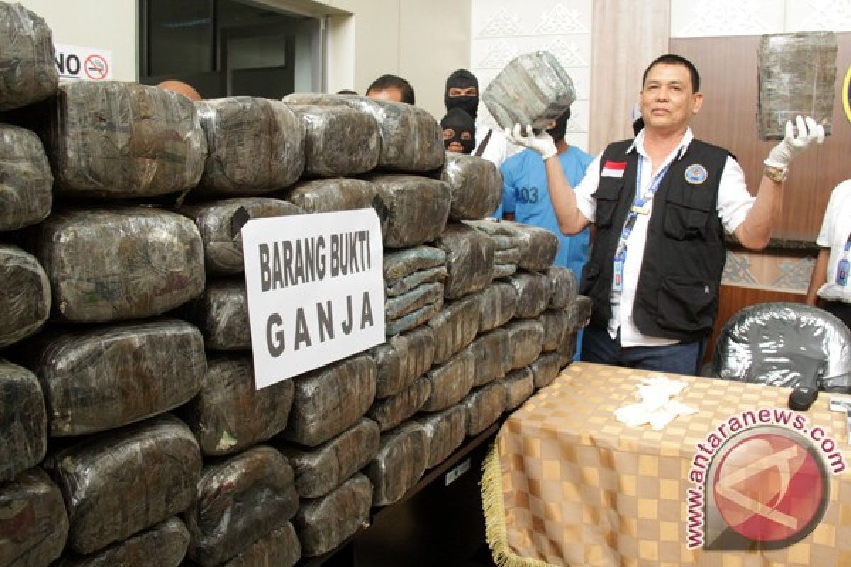 BNN menggagalkan penyeludupan 140,7 kg ganja