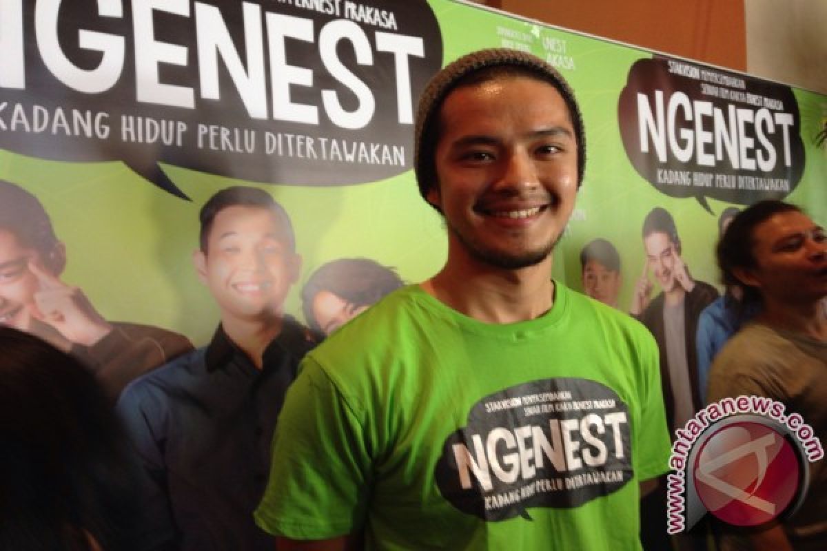 Main film "Ngenest", Morgan Oey berusaha tidak jayus