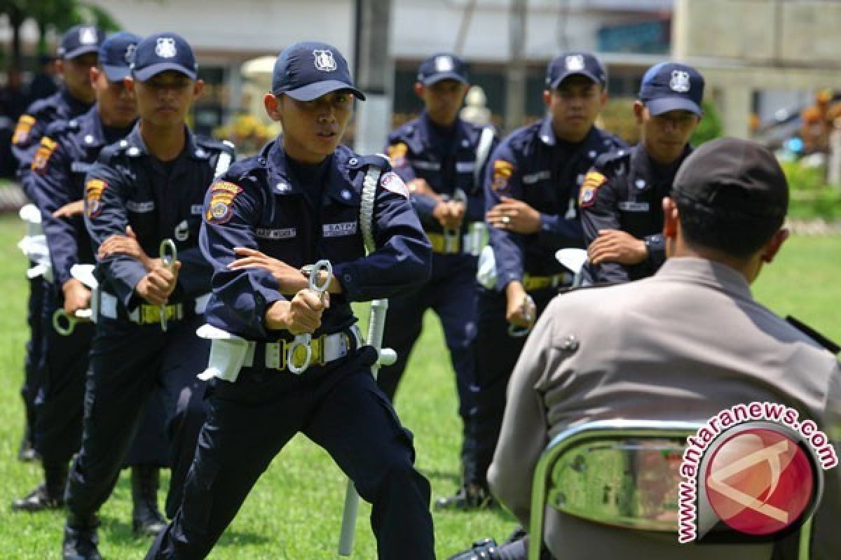 Kapolres Biak: Satpam bantu kepolisian jaga keamanan lingkungan 