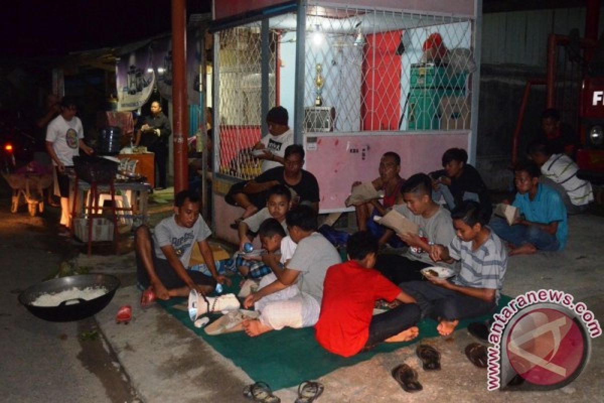 Malam Pergantian Tahun Momen Kebersamaan