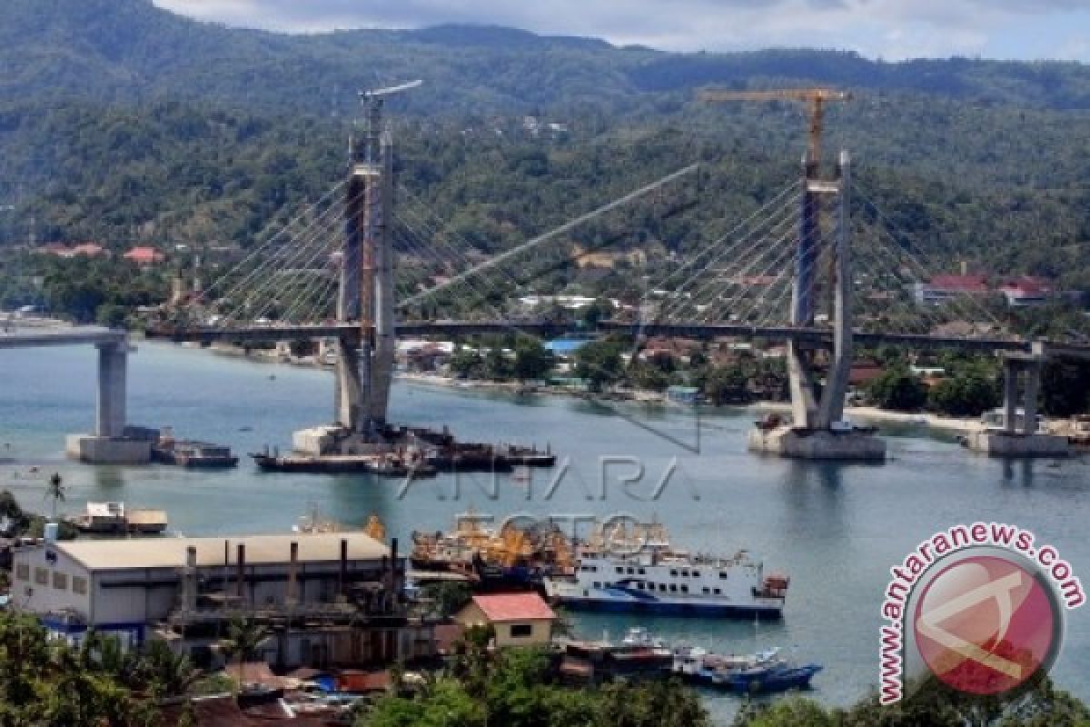 Struktur Jembatan Merah Putih Bergeser Akibat Gempa