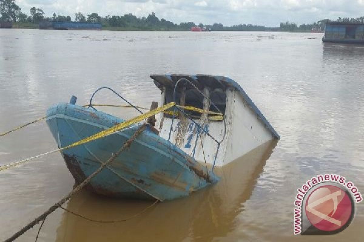 Tiga korban kecelakaan di sungai Batanghari hilang