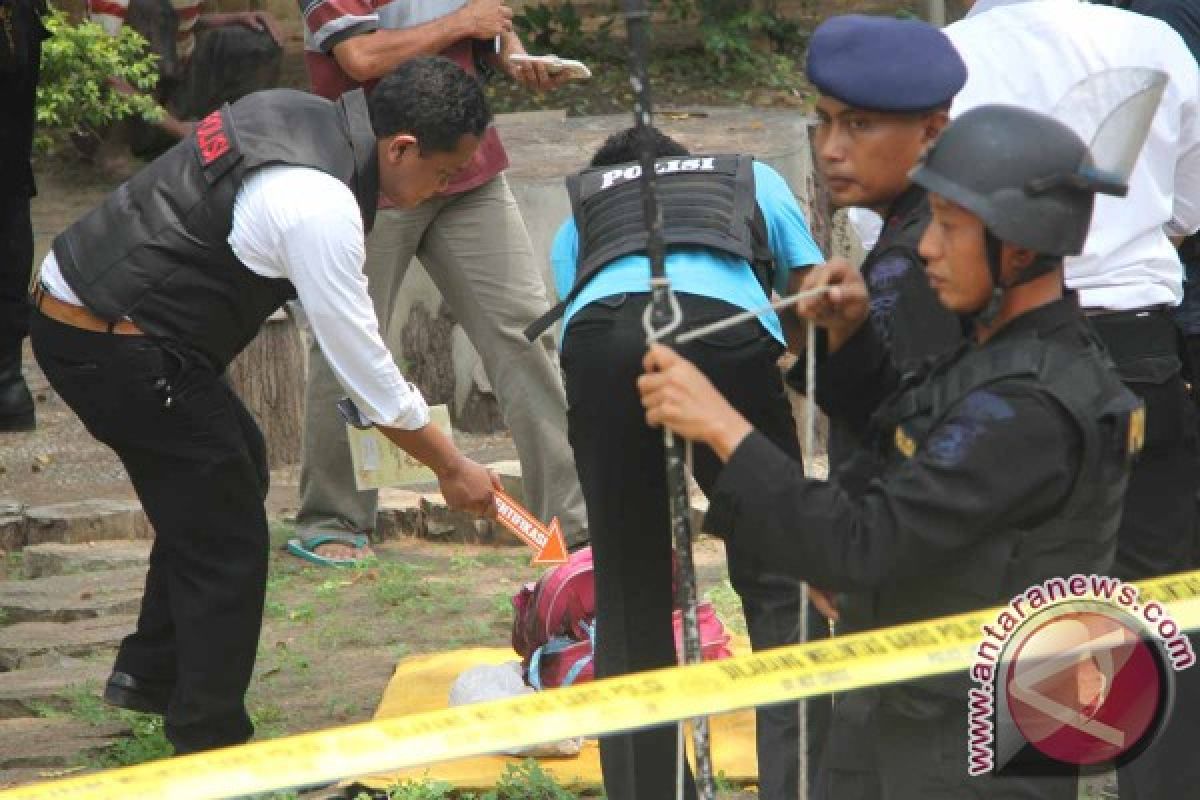 Polisi Buru Peneror Rumah Aspirasi Arteria Dahlan