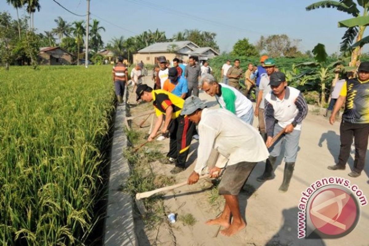 Gotong Royong Massal Awali Peringatan Hut Sergai 