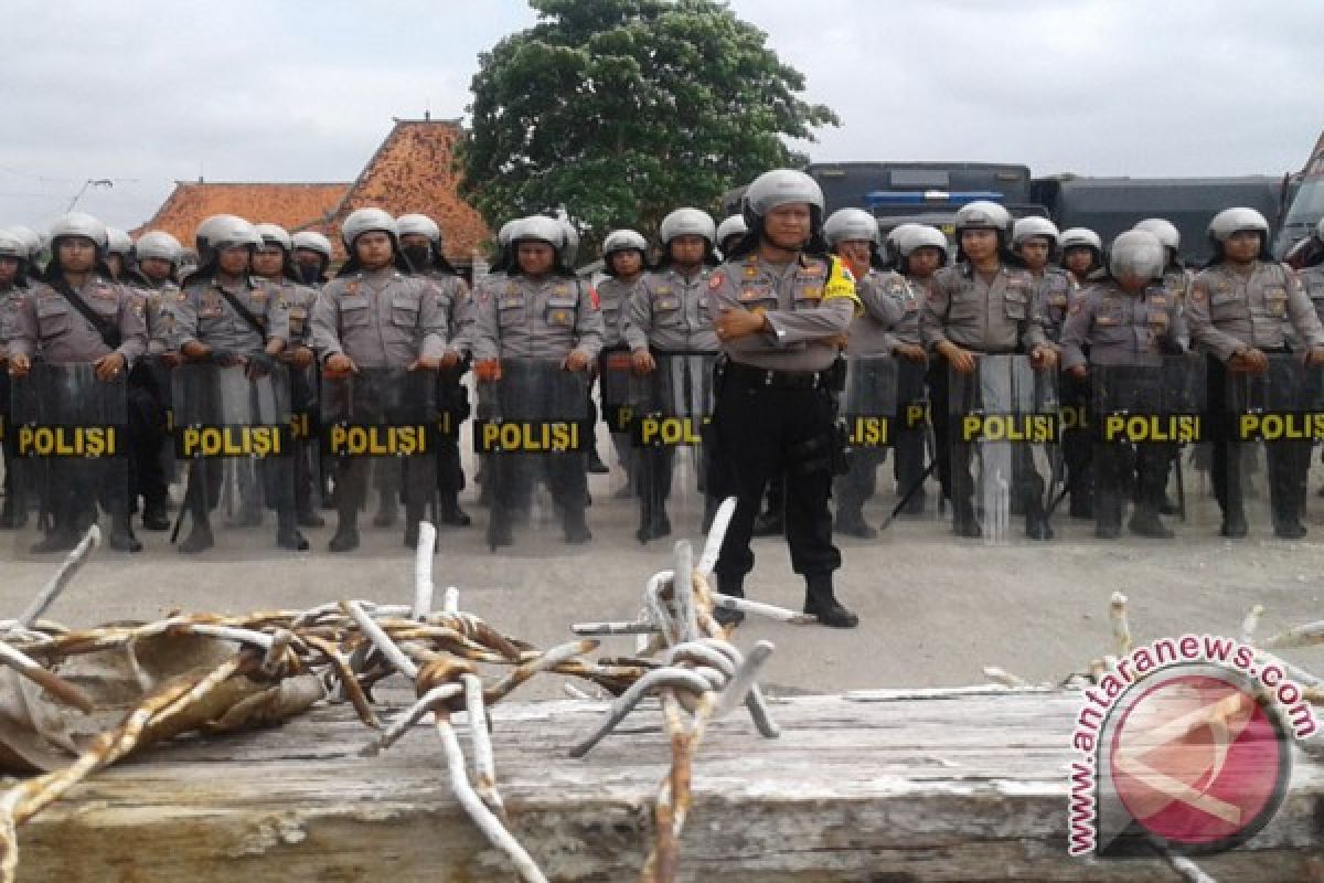 Ratusan Polisi Amankan Penetapan Bupati-Wabup Sumenep Terpilih