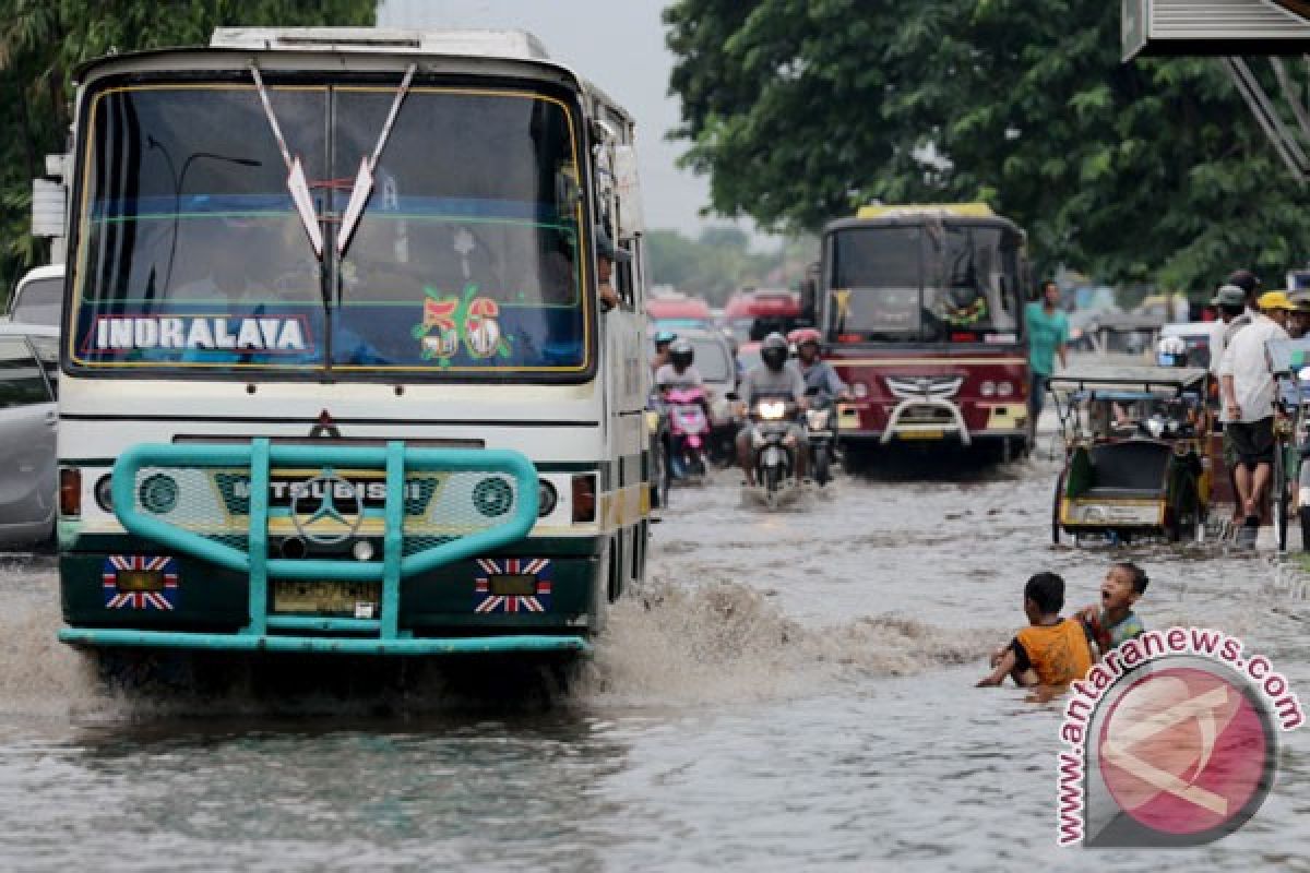 Banjir juga melanda beberapa wilayah Sumatera Selatan
