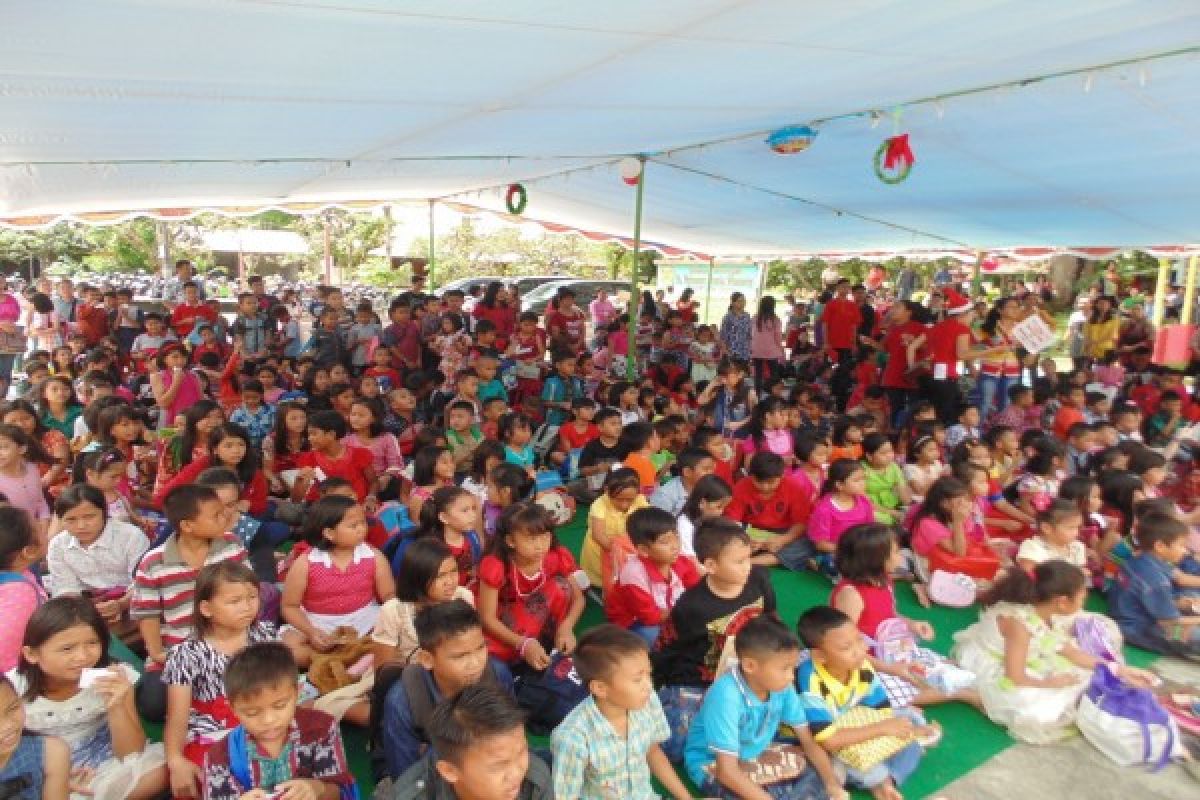 Anak-anak Meriahkan Natal Se-Paroki Katedral Sintang 