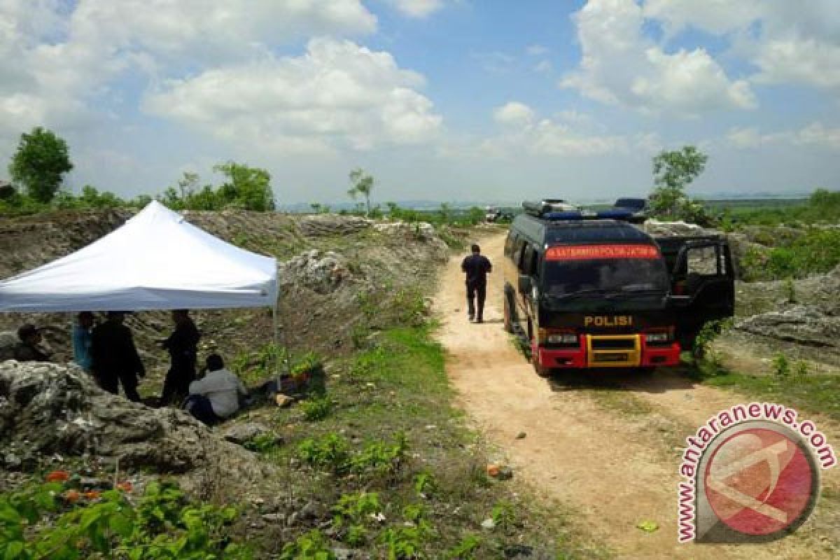 Polisi Musnahkan Mortir Temuan Warga Bangkalan
