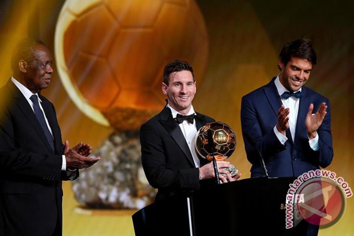 Messi menangi Ballon d'Or untuk kelima kalinya